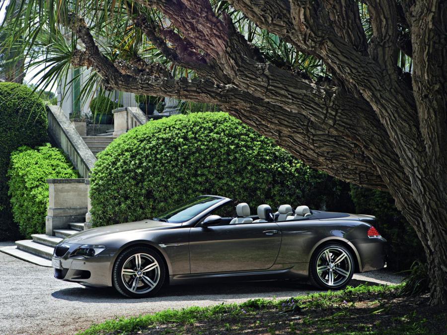  BMW M6 Convertible 2006 года  (фото 28 из 67)